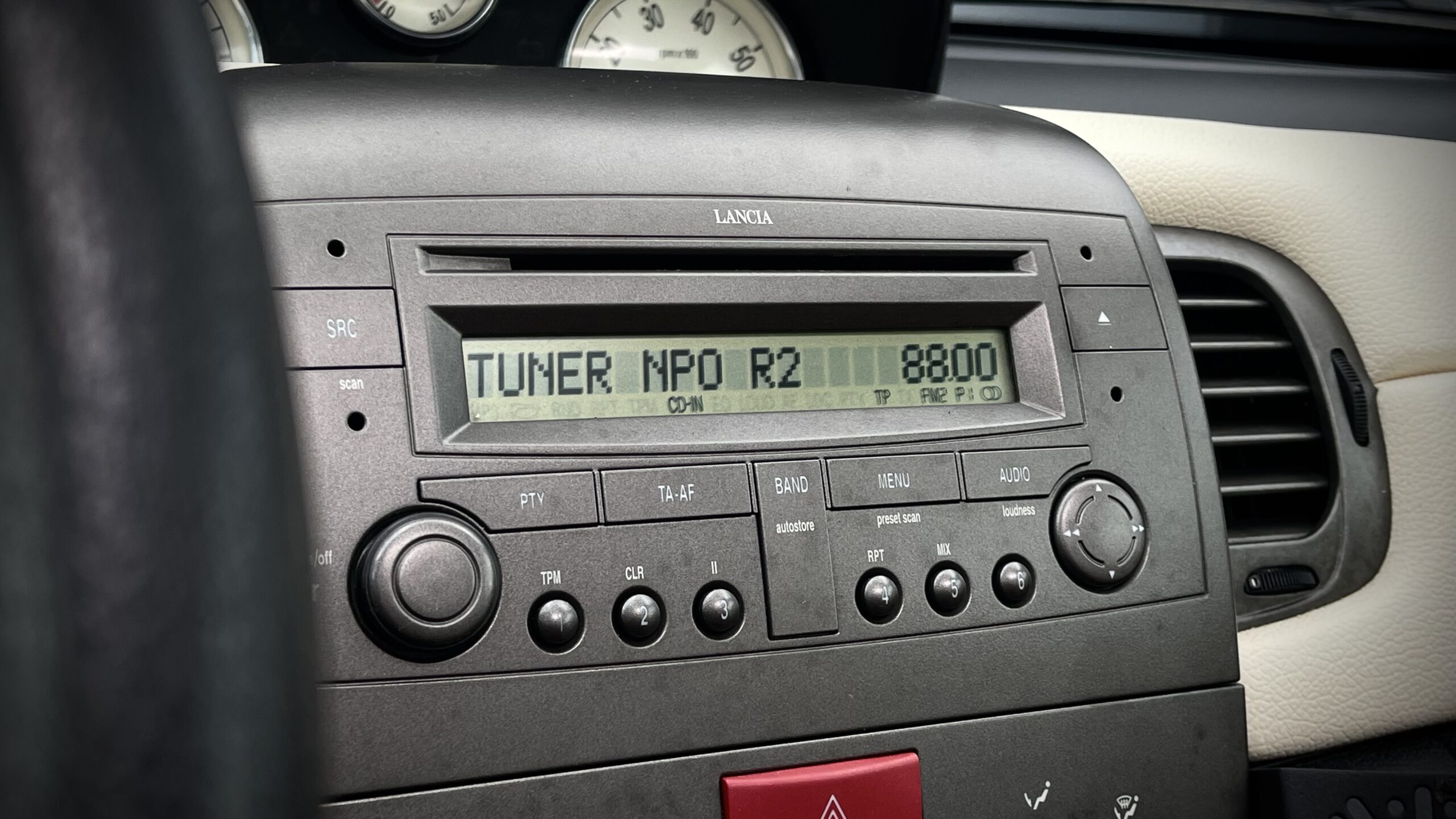 Lancia ypsilon | Trekhaak | Panorama Dak| Cruise Control - Afbeelding 18