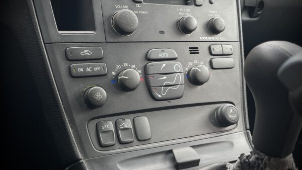Volvo V70 - Cruise Control - Trekhaak - Afbeelding 18