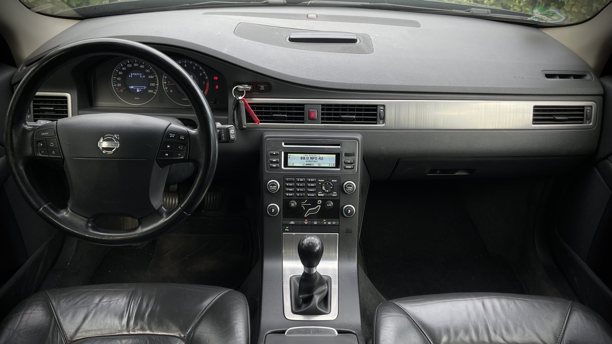Volvo V70 2.0 | Cruise Control | Parkeer sensoren | Bluetooth Telefoon Voorbereiding - Afbeelding 12