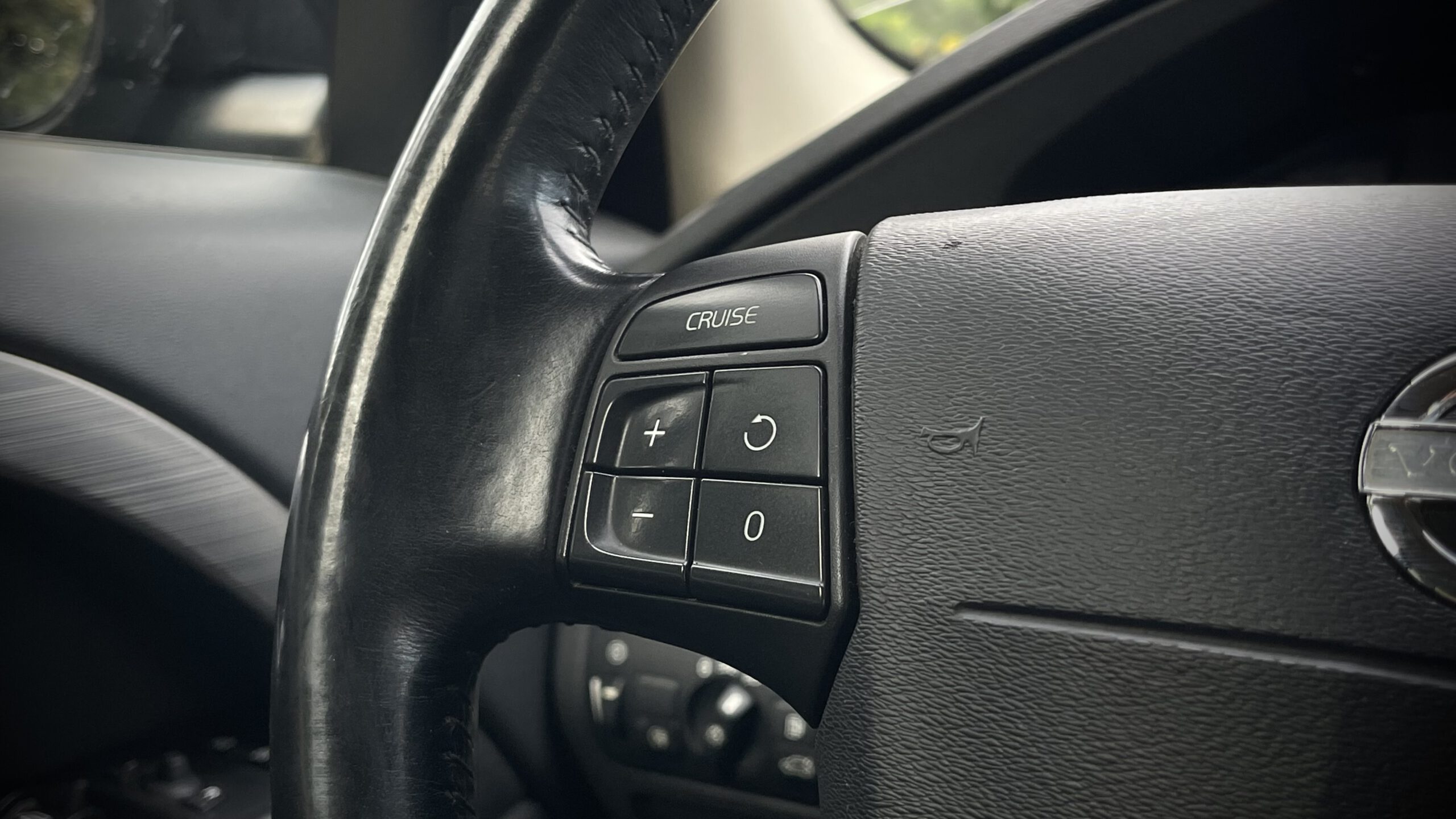 Volvo V70 2.0 | Cruise Control | Parkeer sensoren | Bluetooth Telefoon Voorbereiding - Afbeelding 15