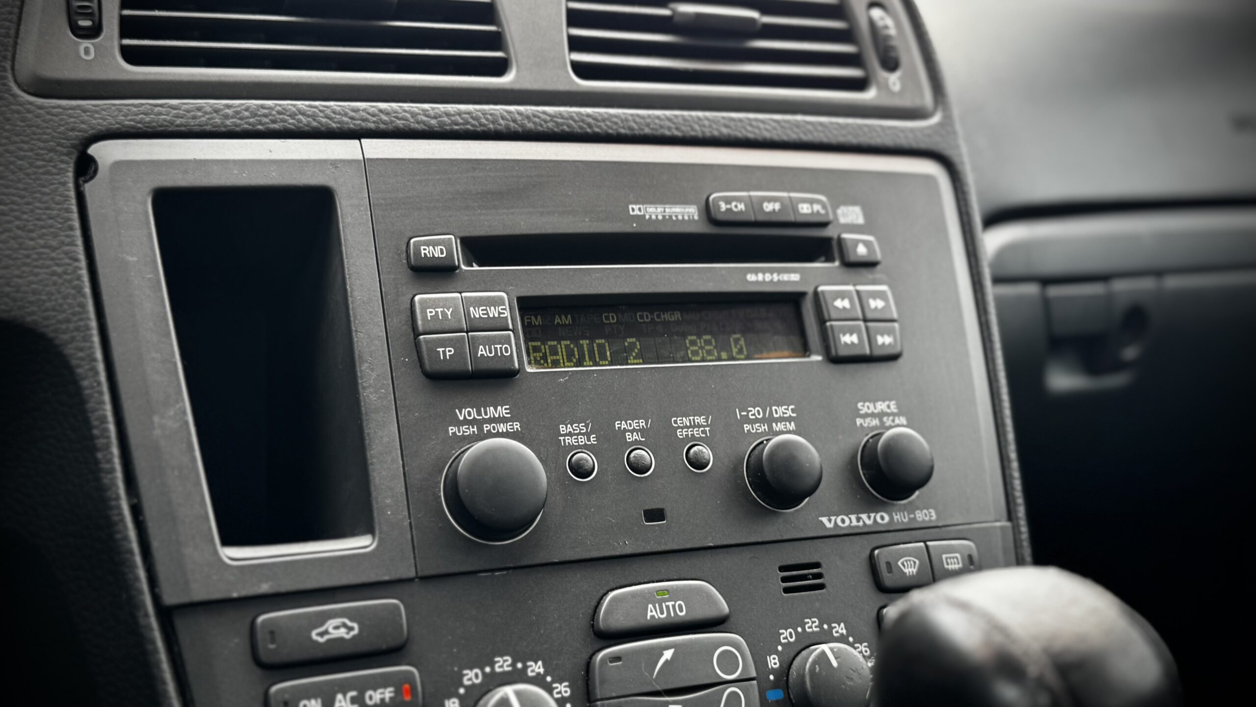Volvo V70 2.4 Turbo - Trekhaak - Bluetooth Telefoonverbinding - Afbeelding 16