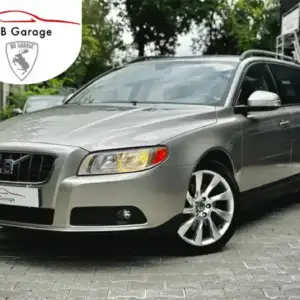 Volvo V70 2008 2.5 Turbo - Sport Uitlaat - Trekhaak - Cruisecontrol - Sensoren