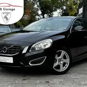 Volvo V60 - Stoelverwarming - Parkeersensoren - Bluetooth